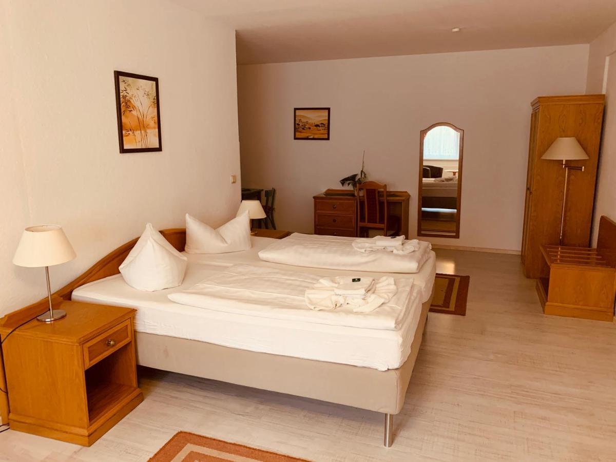Hotel Zum Strand Росток Экстерьер фото