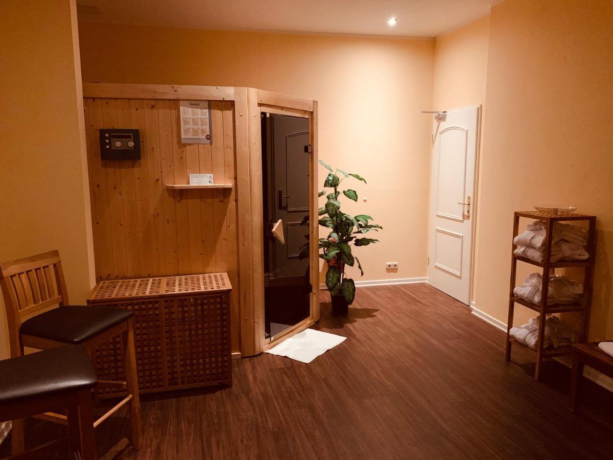 Hotel Zum Strand Росток Экстерьер фото